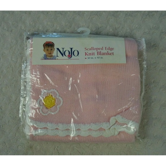 NoJo Scalloped Edge Baby Blanket Pink Flower White Yellow Sweater Knit NEW
